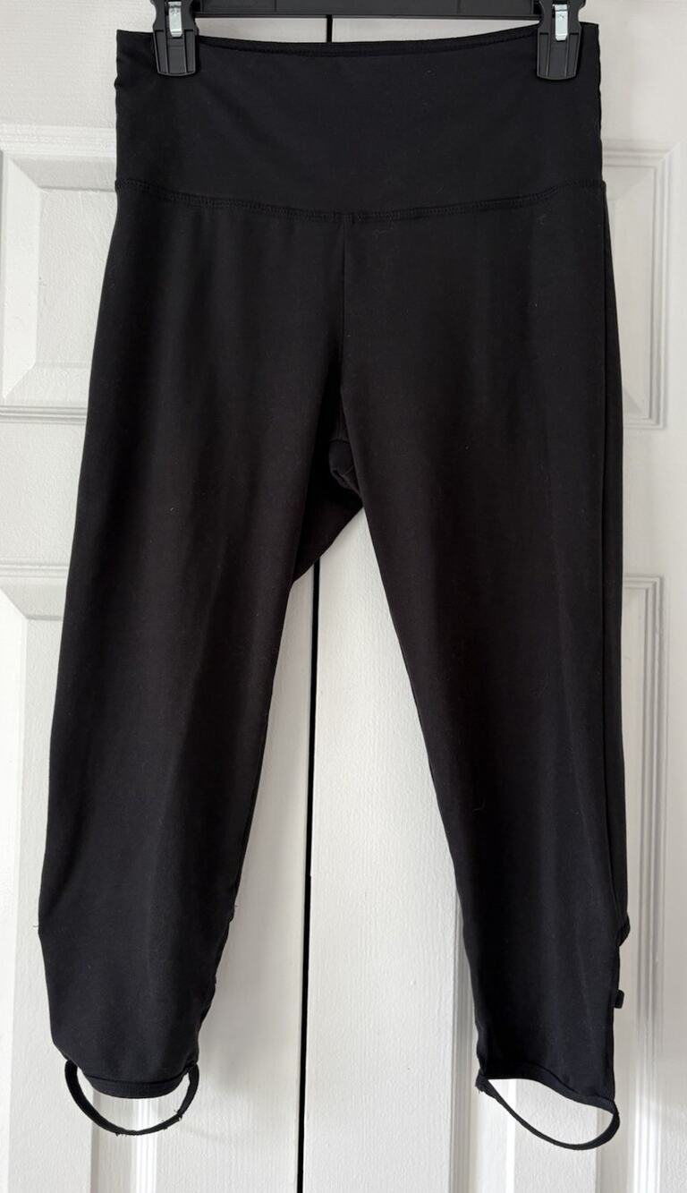 Balance Collection Black Legging Capris Split Opening Size M